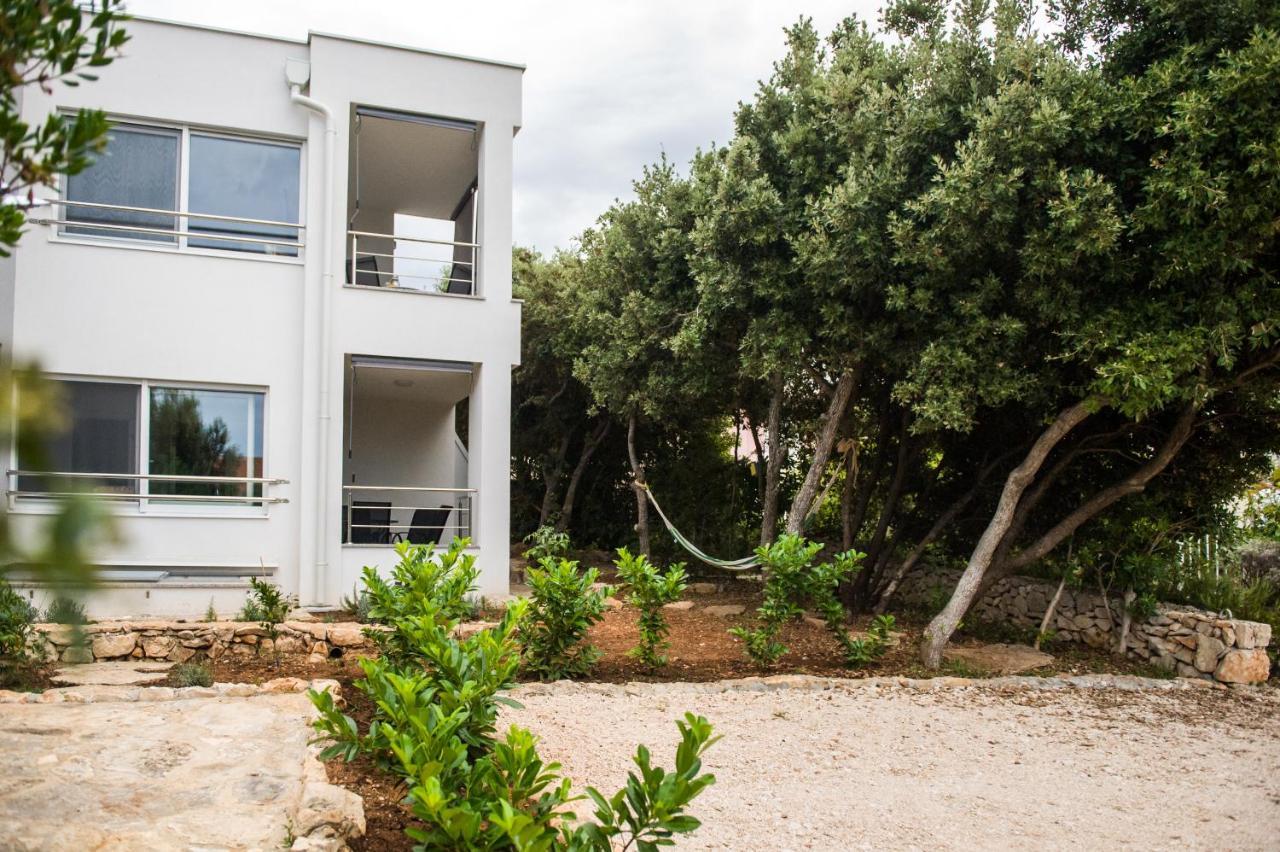 Apartments Jedro Petrcane Exterior foto